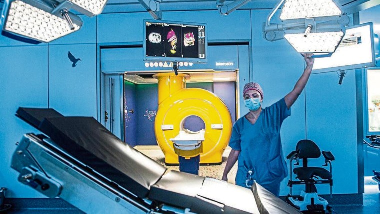 8 новых операционных в детской больнице Сан-Хуан-де-Дэу
